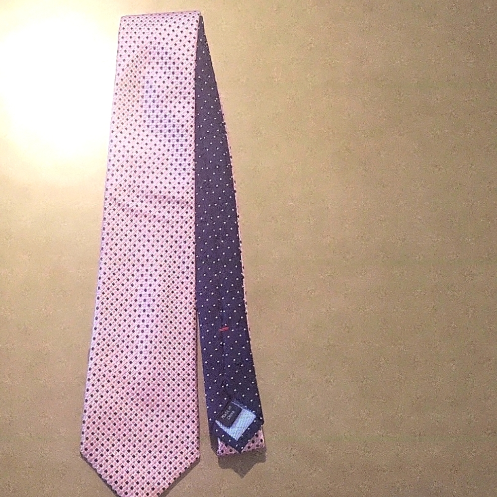 Tommy Hilfiger tie